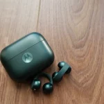 Moto Buds Loop 5