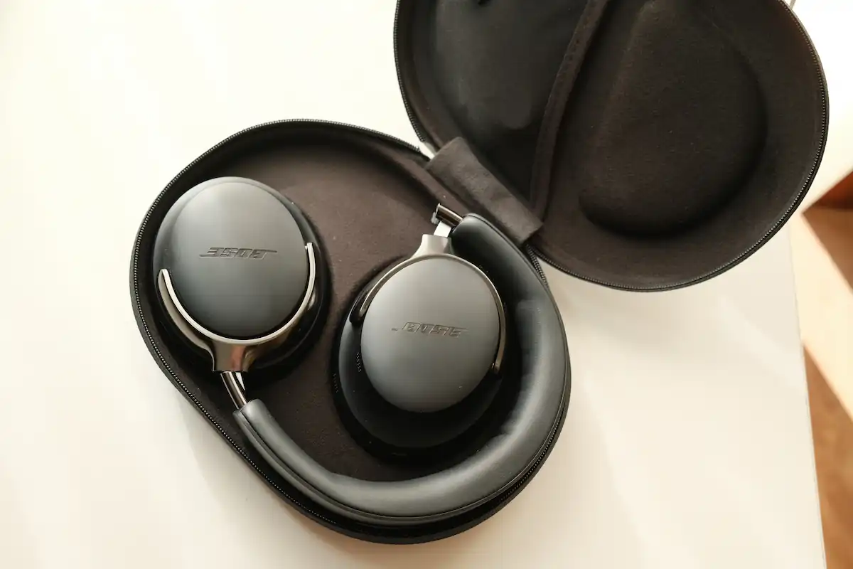 BOSE QuietConfort Ultra Headphones (2nd Gen) capa