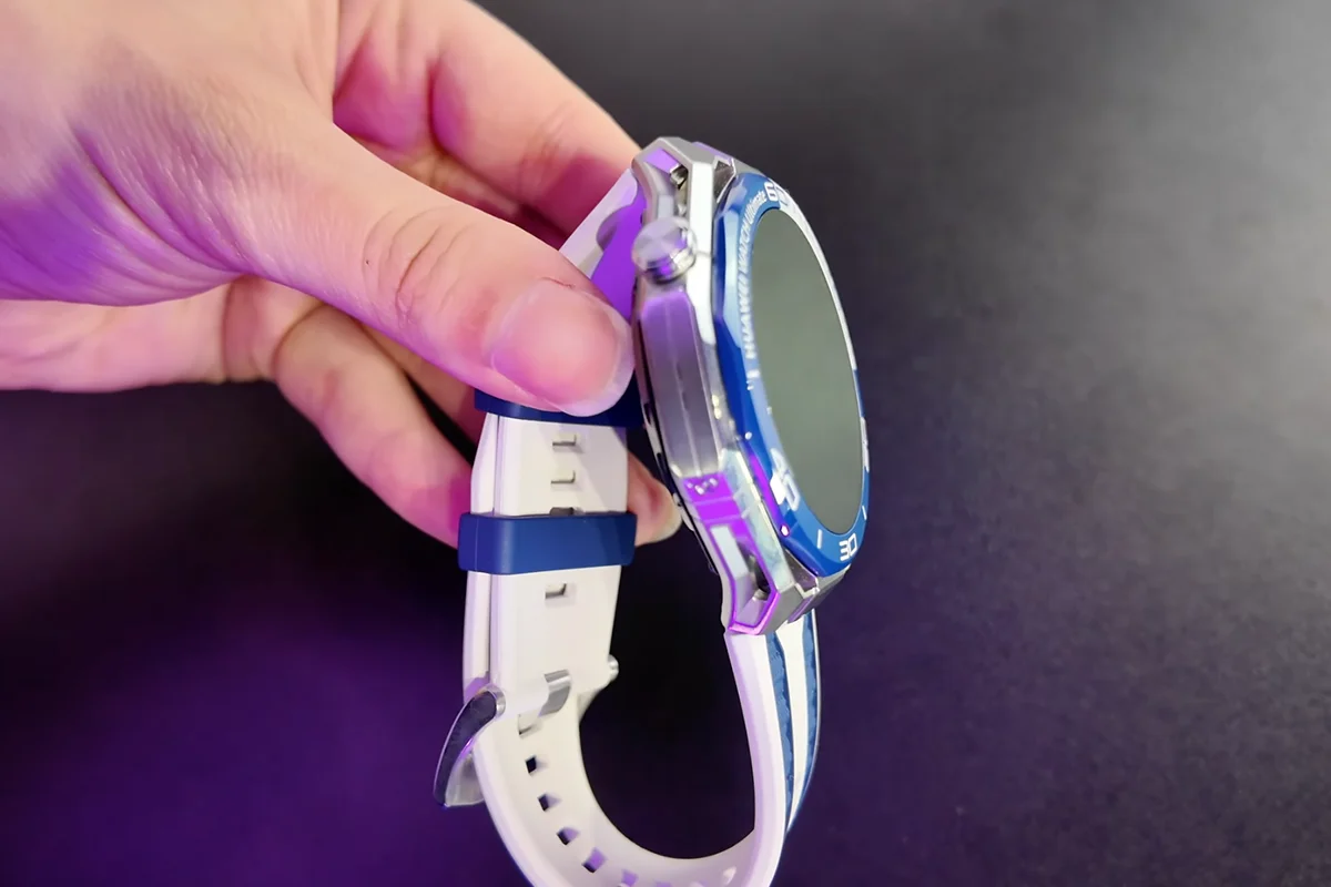 Construção do Huawei Watch Ultimate 2 