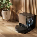 iRobot Roomba Max 705 _Combo_AutoWash_Black_Photo_InSitu_AutoRefill