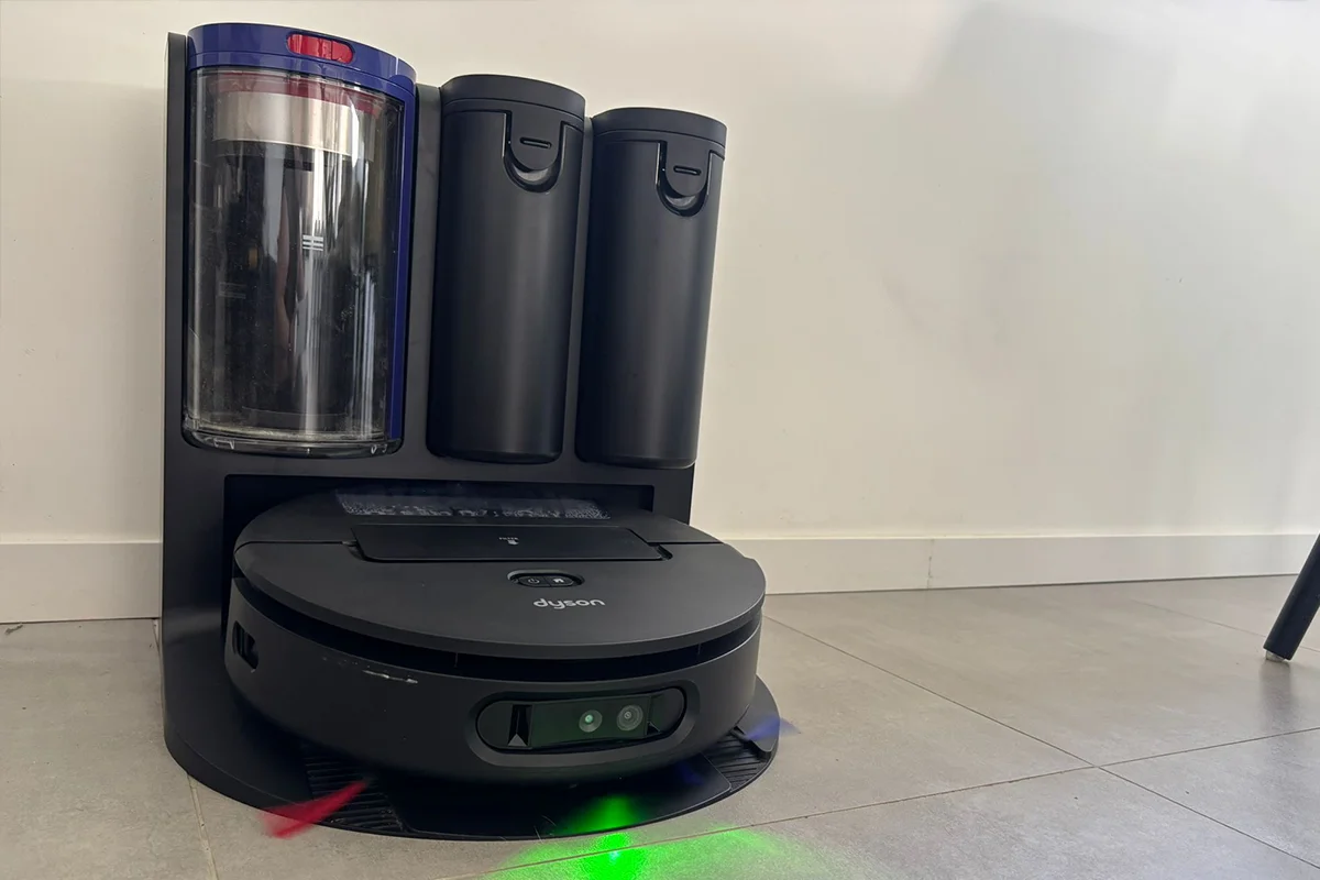 Dyson Spot+Scrub AI Conectado 3