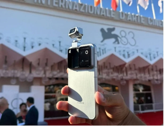 HONOR Robot Phone