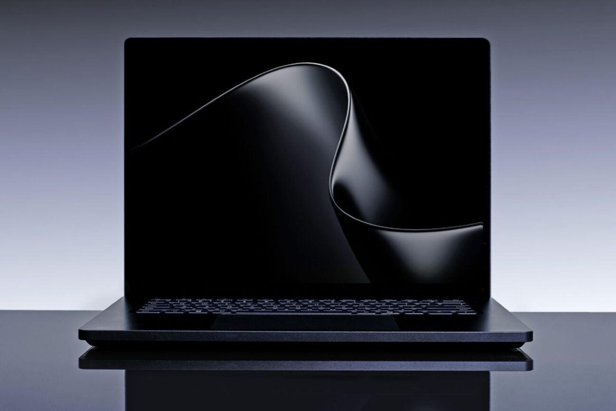Microsoft Surface Laptop Copilot Conectado