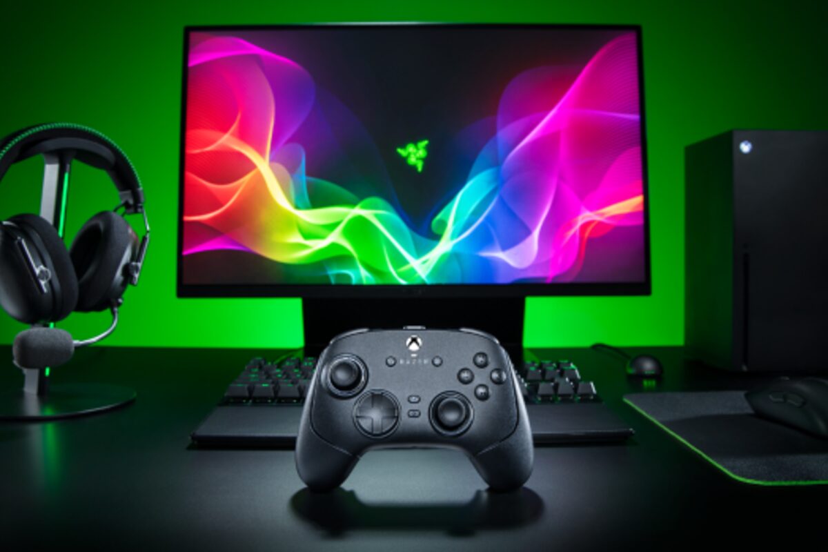 Razer Wolverine V4